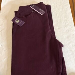 Gloria Vanderbilt Amanda Burgundy jeans
